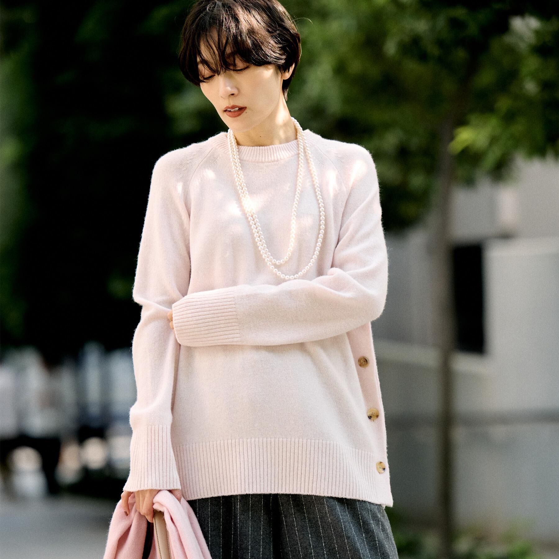 UNTITLED「【重ね着もおすすめ/洗える】ウールカシミヤ クルーネックニット」|ニット・セーター|ライトピンク(070