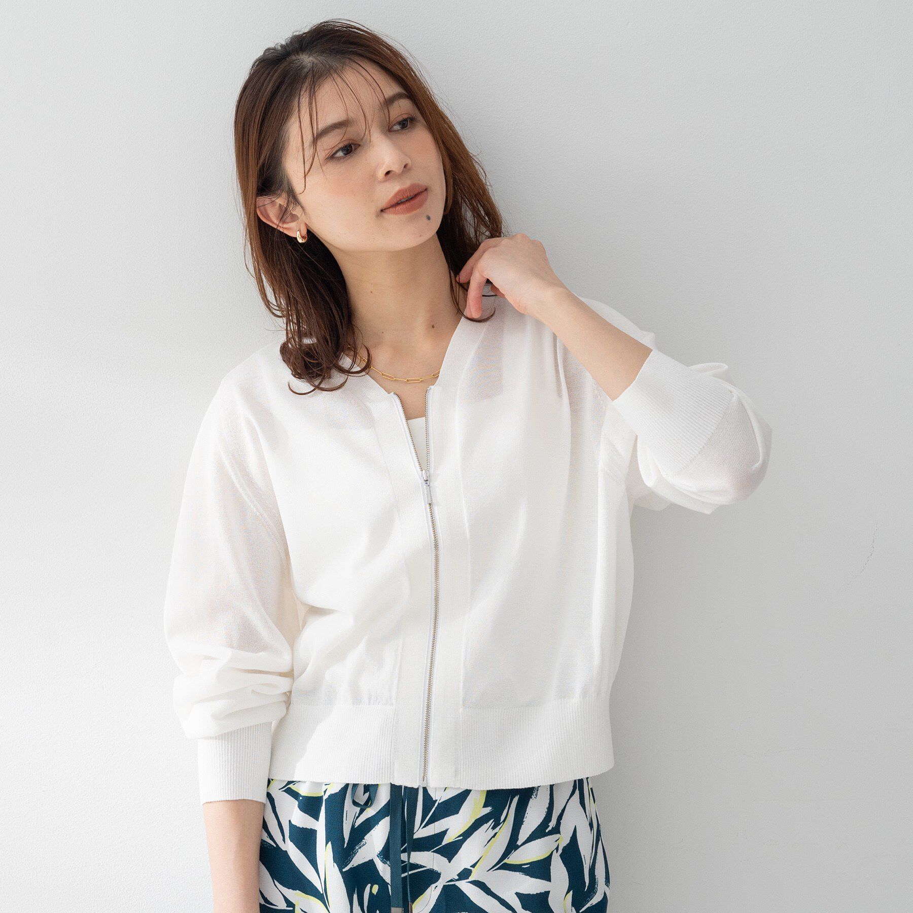 UNTITLED「【アンサンブル可/日除け・冷房対策】シアーレーヨンZIPカーディガン」|カーディガン|