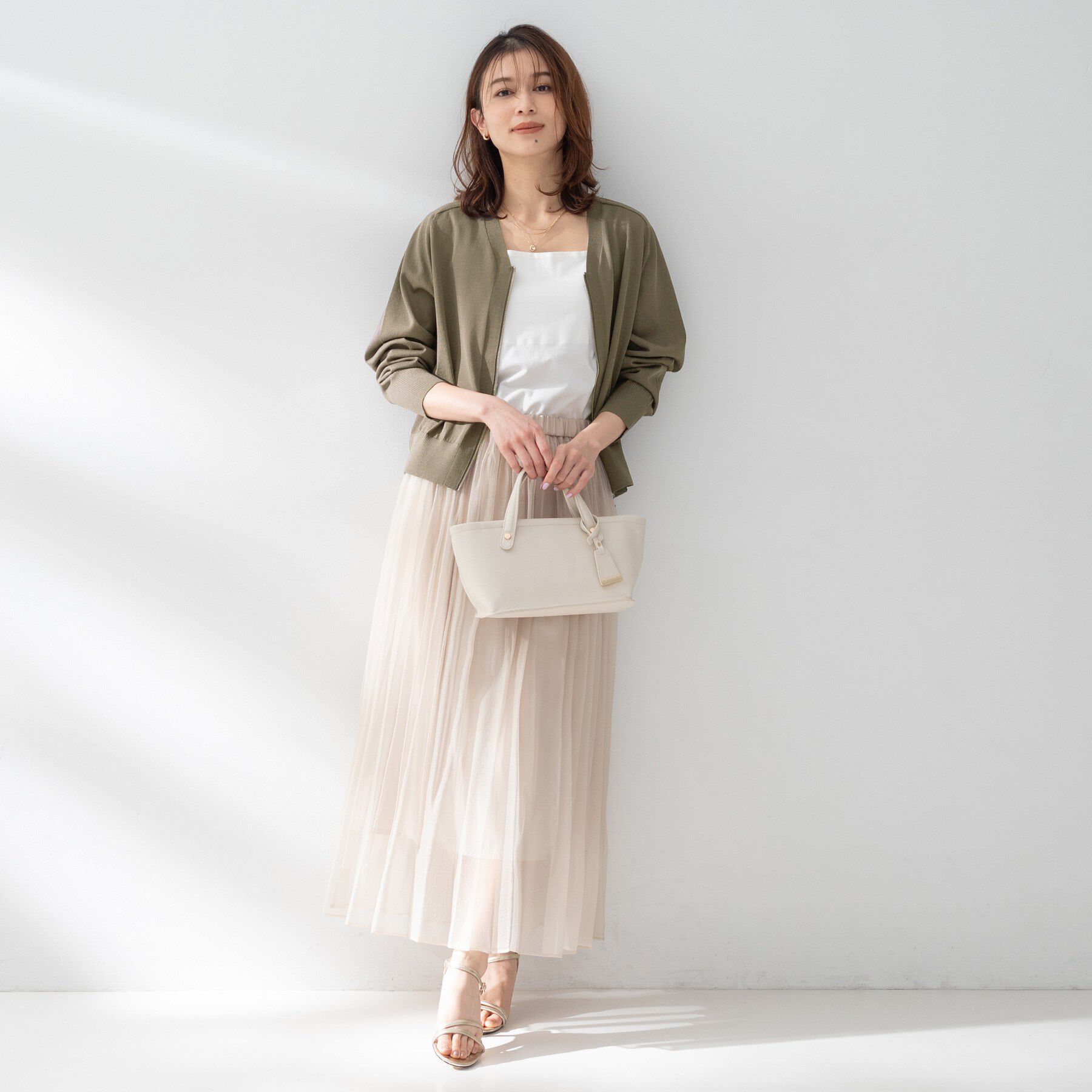 UNTITLED「【アンサンブル可/日除け・冷房対策】シアーレーヨンZIPカーディガン」|カーディガン|