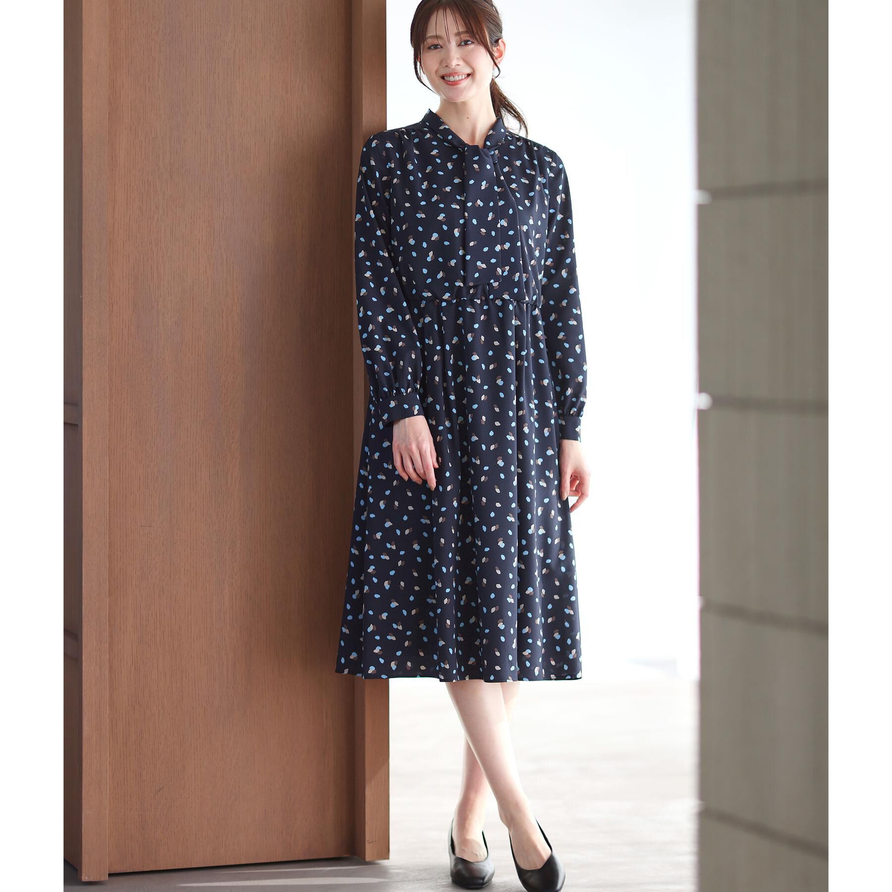 Reflect「【セレモニー／通勤／おでかけに◎】フラワープリントボウタイワンピース」|ワンピース|