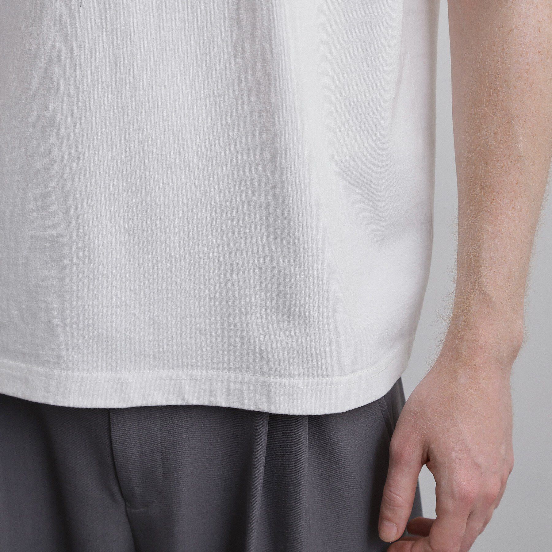 tk.TAKEO KIKUCHI「ロゴフラワー刺繍Tシャツ」|Tシャツ・カットソー|