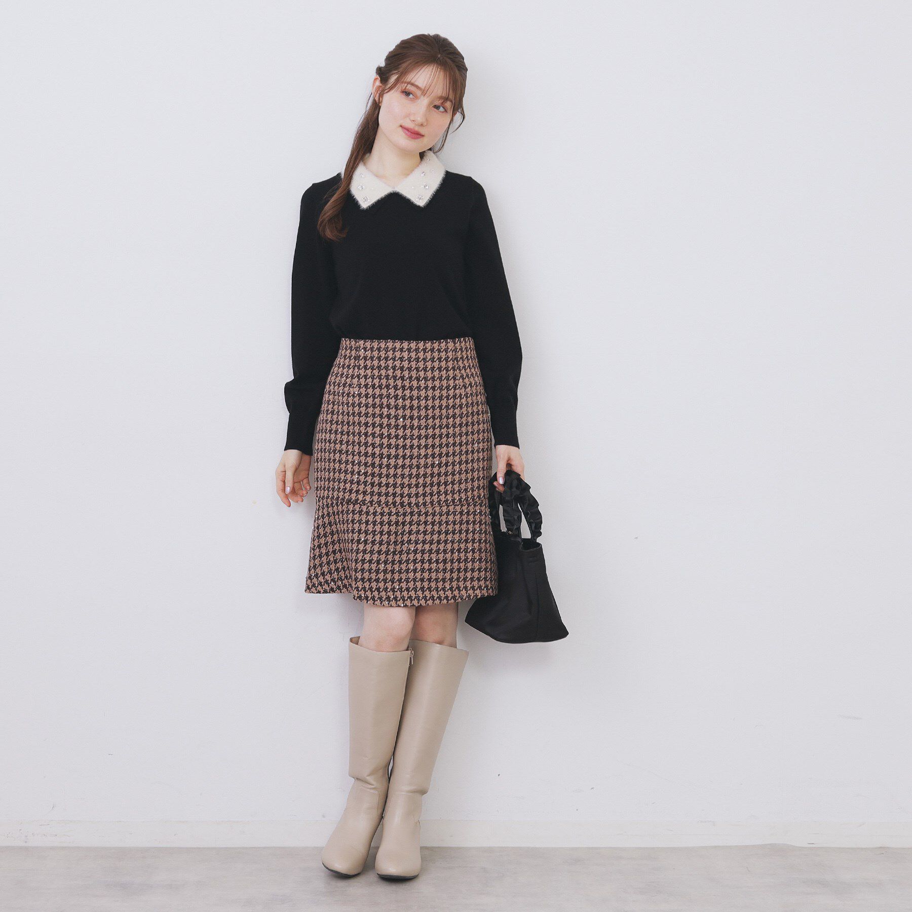 index「ダブルビジューフェザー衿付きニット【洗濯機OK】」|ニット・セーター|