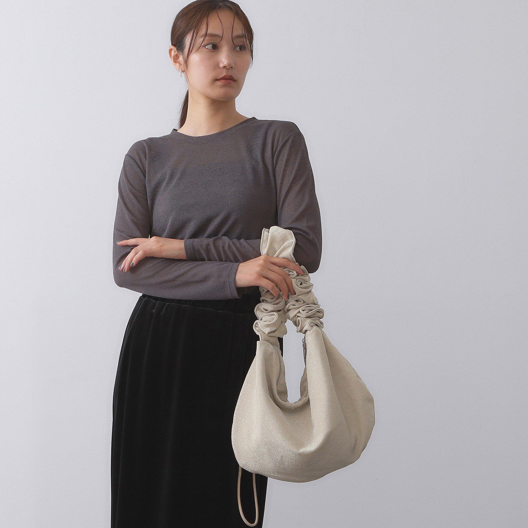 OPAQUE.CLIP「【2WAY】ドロストフリルハンドルラメミドルショルダーバッグ」|ショルダー・メッセンジャー|