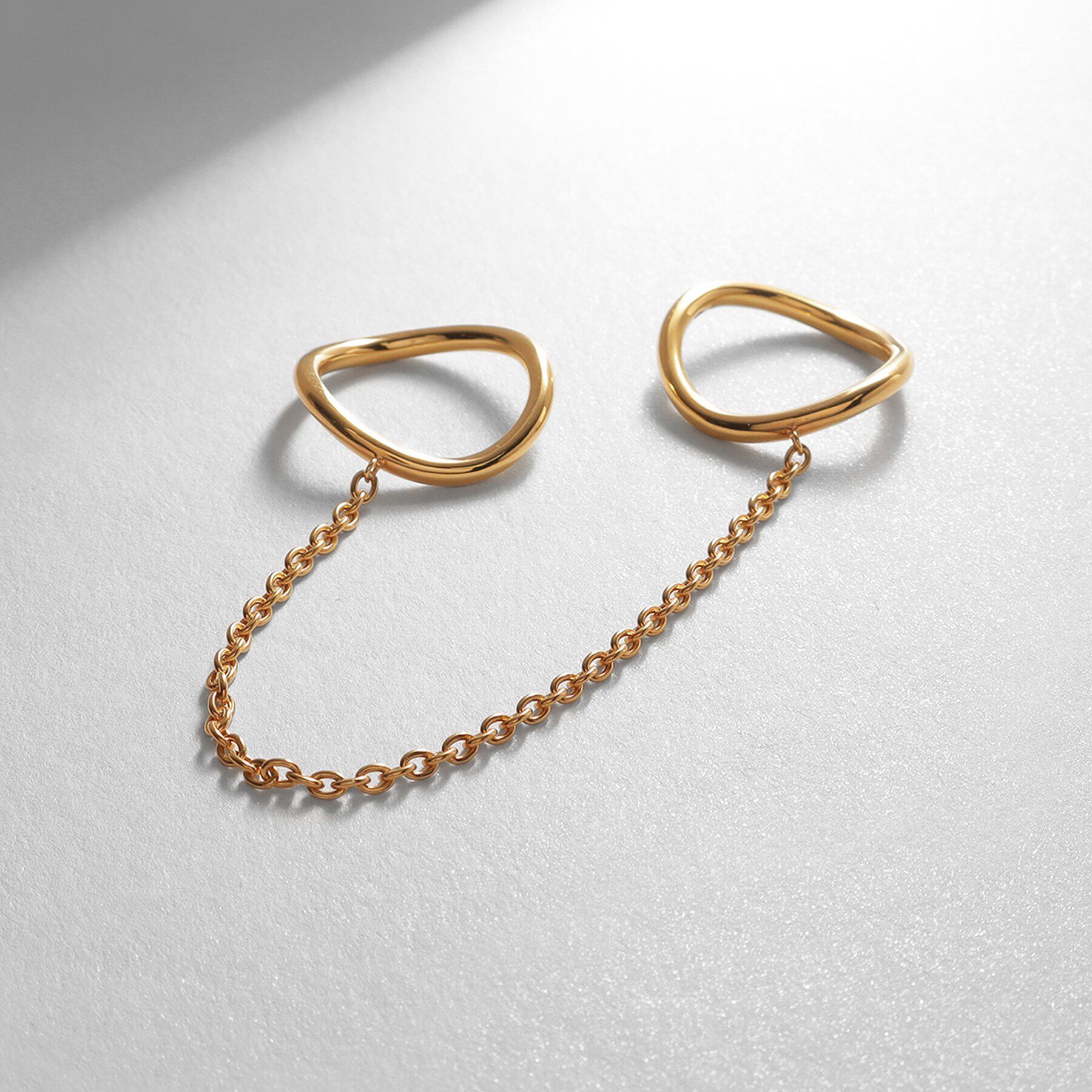 COCOSHNIK ONKITSCH「シルバー ドレープチェーン ダブルカーブリング GP」|リング|