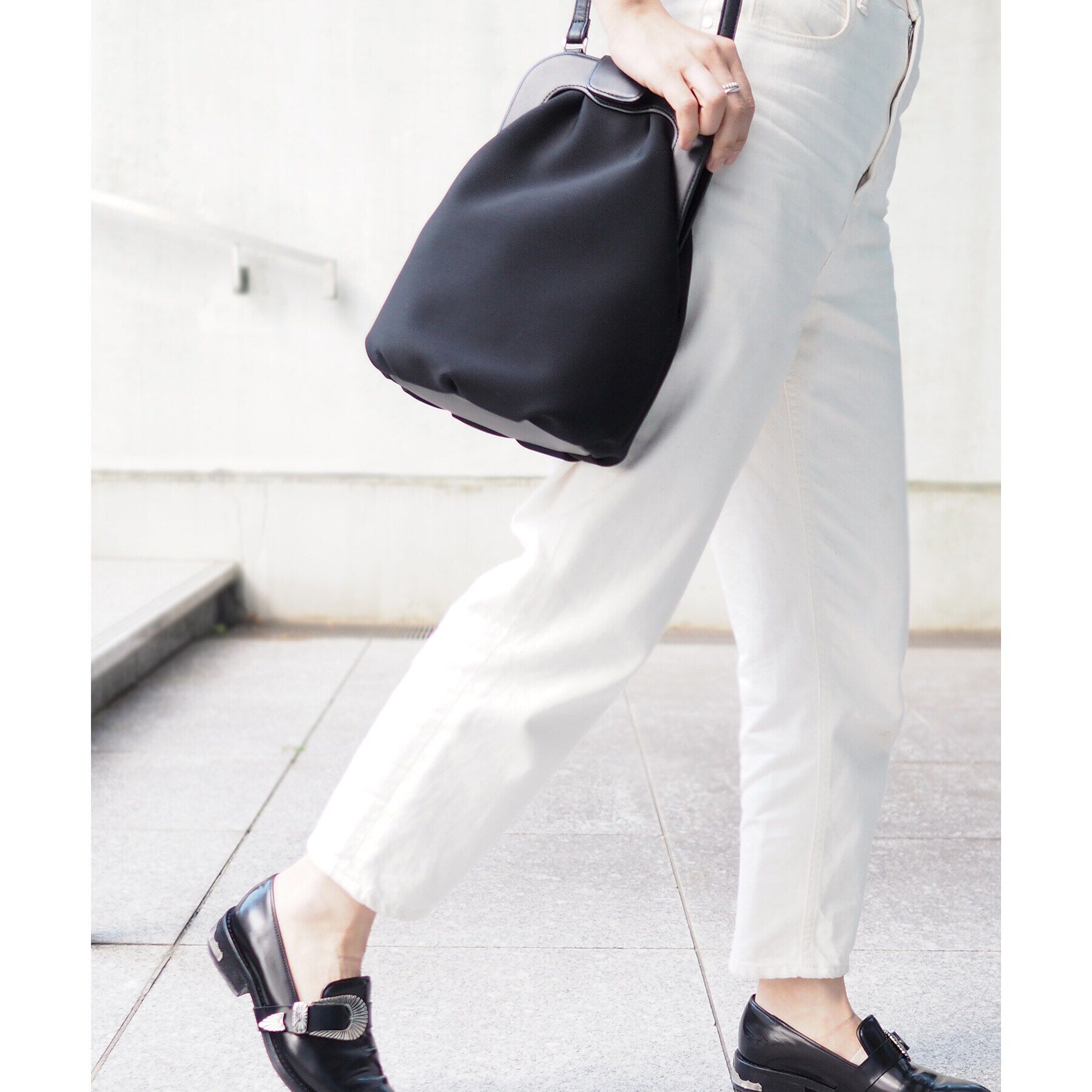 HIROKO HAYASHI「POLARIS（ポラリス）縦型ショルダーバッグ」|ショルダー・メッセンジャー|