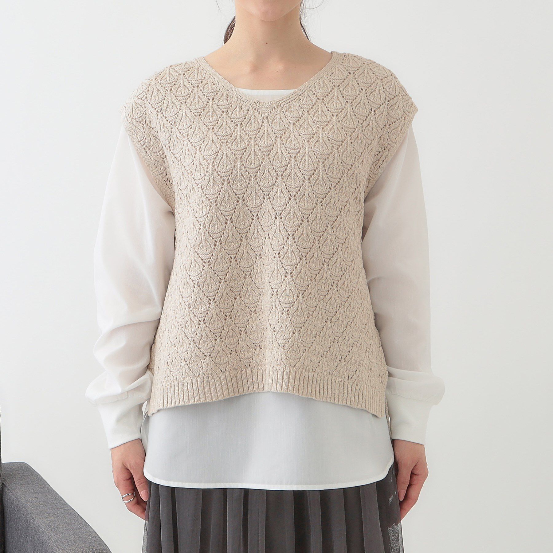 SHOO･LA･RUE「【洗える/S-LL/2点セット】透かし柄ベスト+ブラウス」|ニット・セーター|