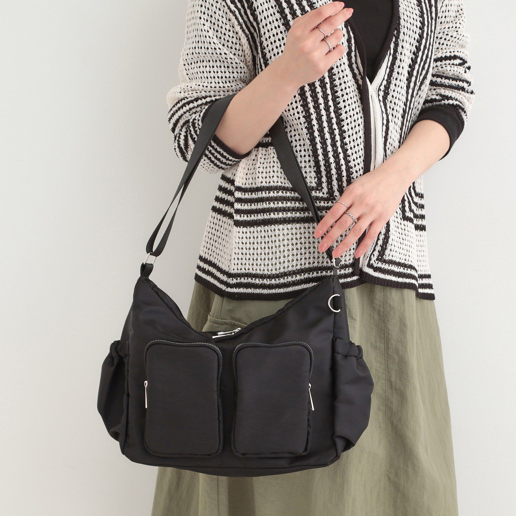 SHOO･LA･RUE「【撥水】ダブルポケットショルダーバッグ」|ショルダー・メッセンジャー|