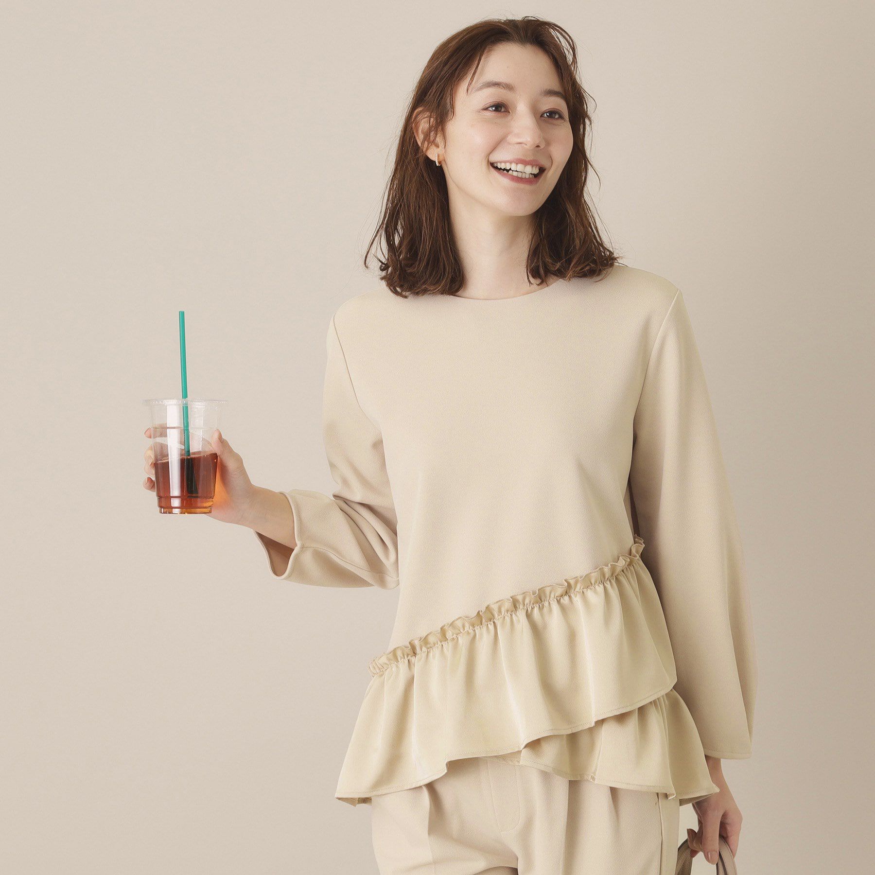 ITS&rsquo;DEMO「【通勤／手洗い可】カットジョーゼットブラウス」|シャツ・ブラウス|ベージュ(052)