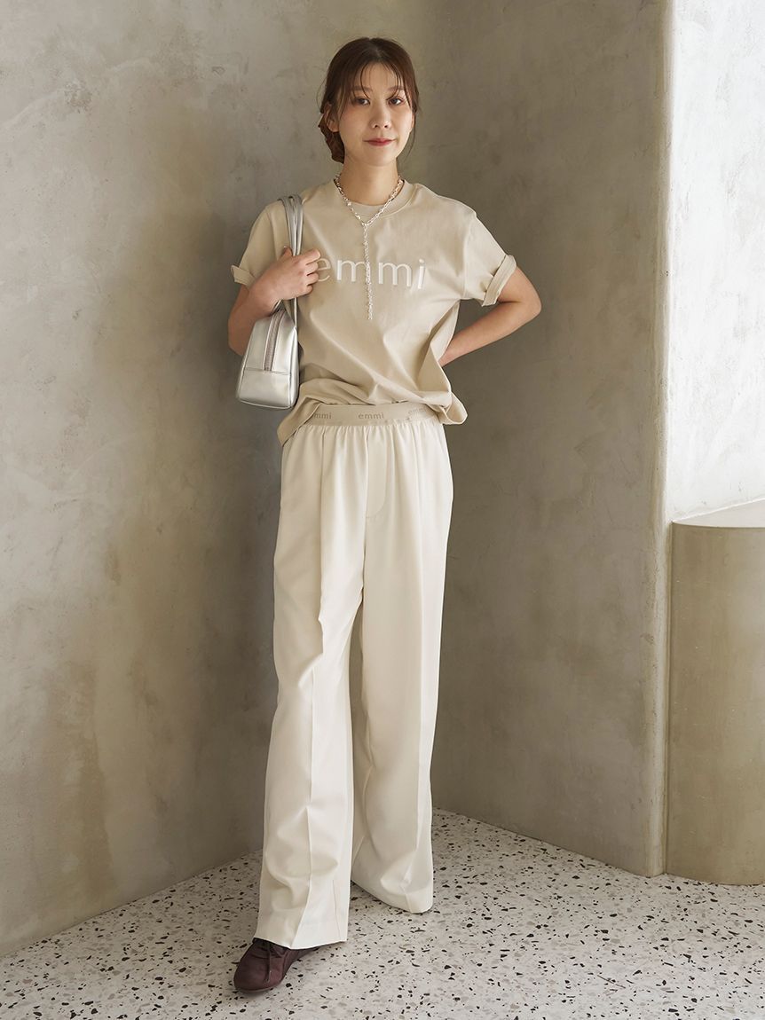 emmi atelier「emmiロゴウエストゴムテーパードパンツ」|チノ|