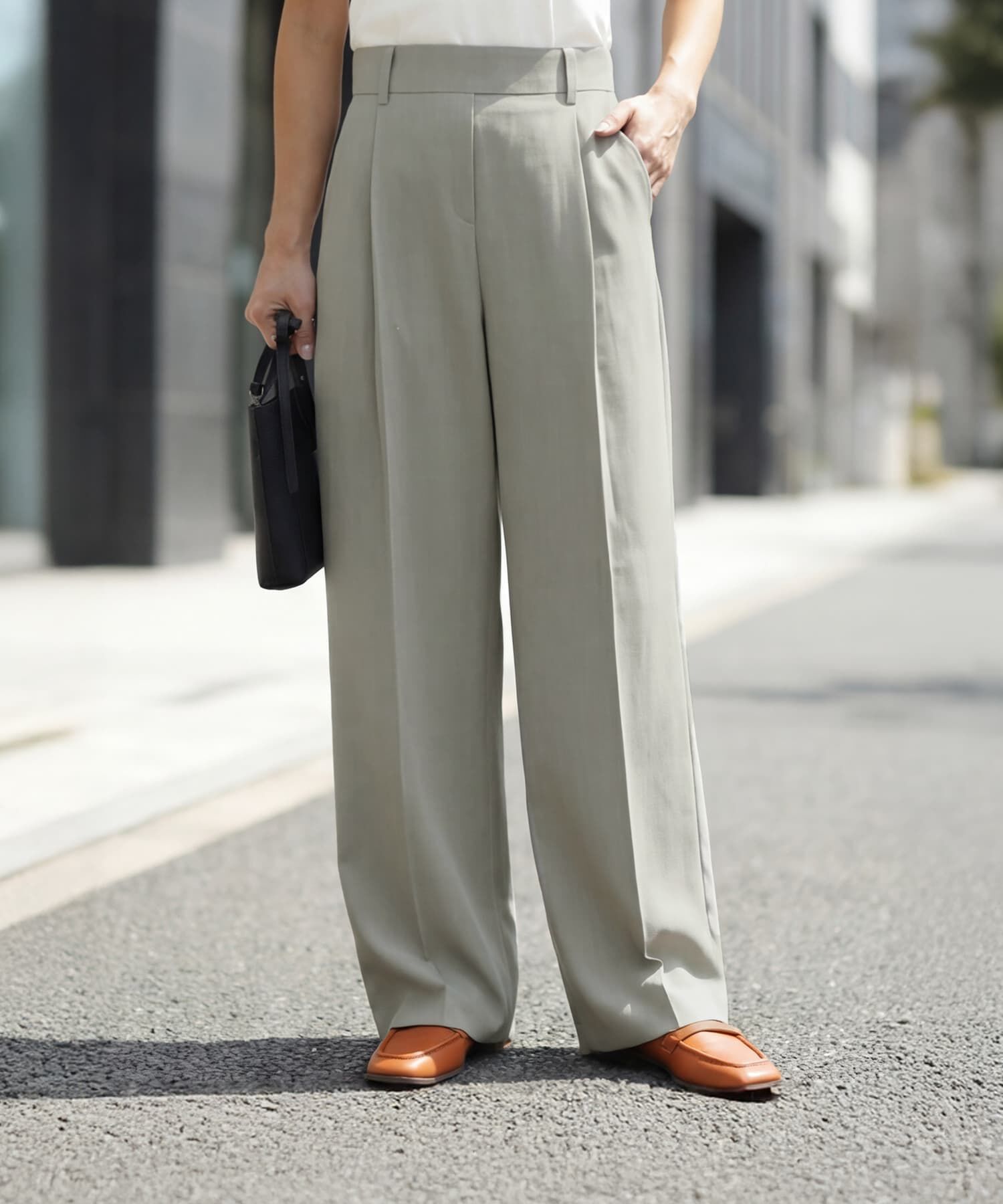 STYLE DELI「サラッと涼感ストレートタックパンツ68cm」|スラックス|サンド