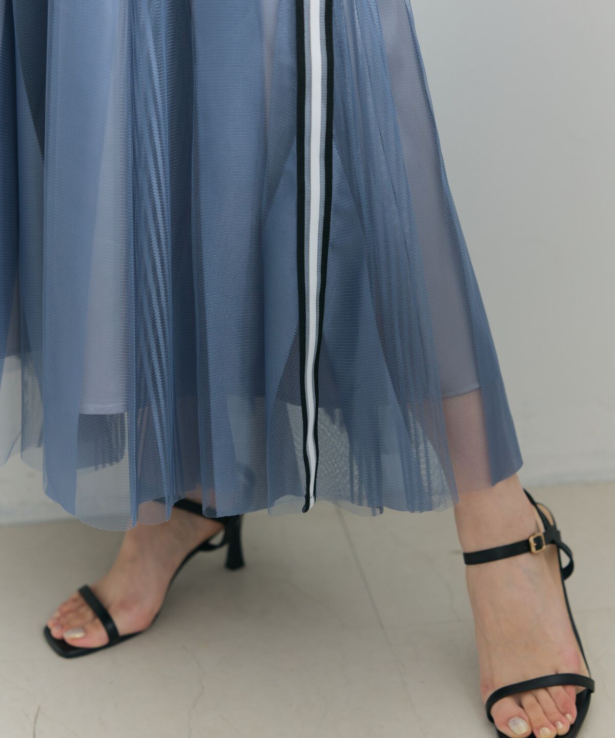 アンドクチュール「ウエストリブサイドラインストライプ&times;チュールロングスカート」|フレア|