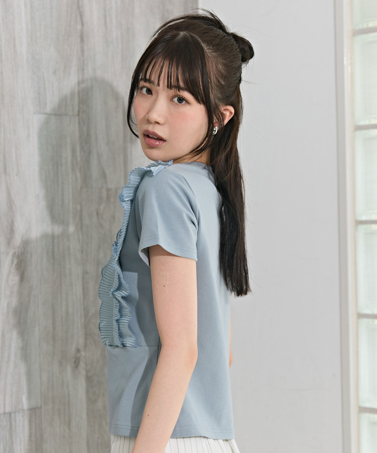 REDYAZEL「ラッフルプリーツTシャツ」|Tシャツ・カットソー|