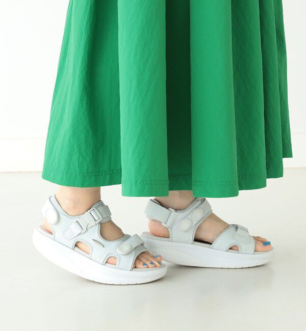 BEAMSBOY「MBT / KISUMU CLASSIC」|サンダル|WHITE