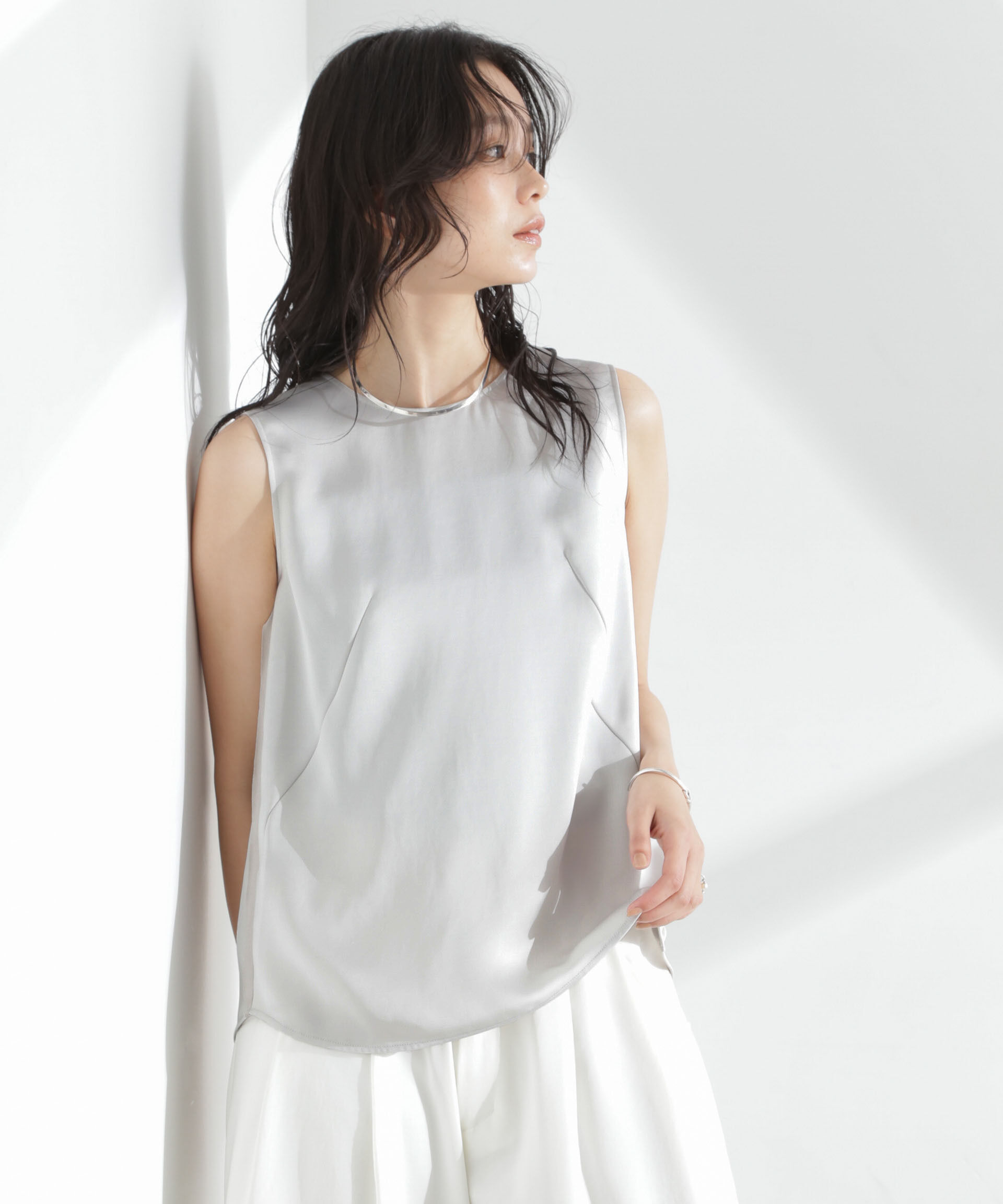 nano･universe「ダブルサテンノースリーブトップス」|シャツ・ブラウス|