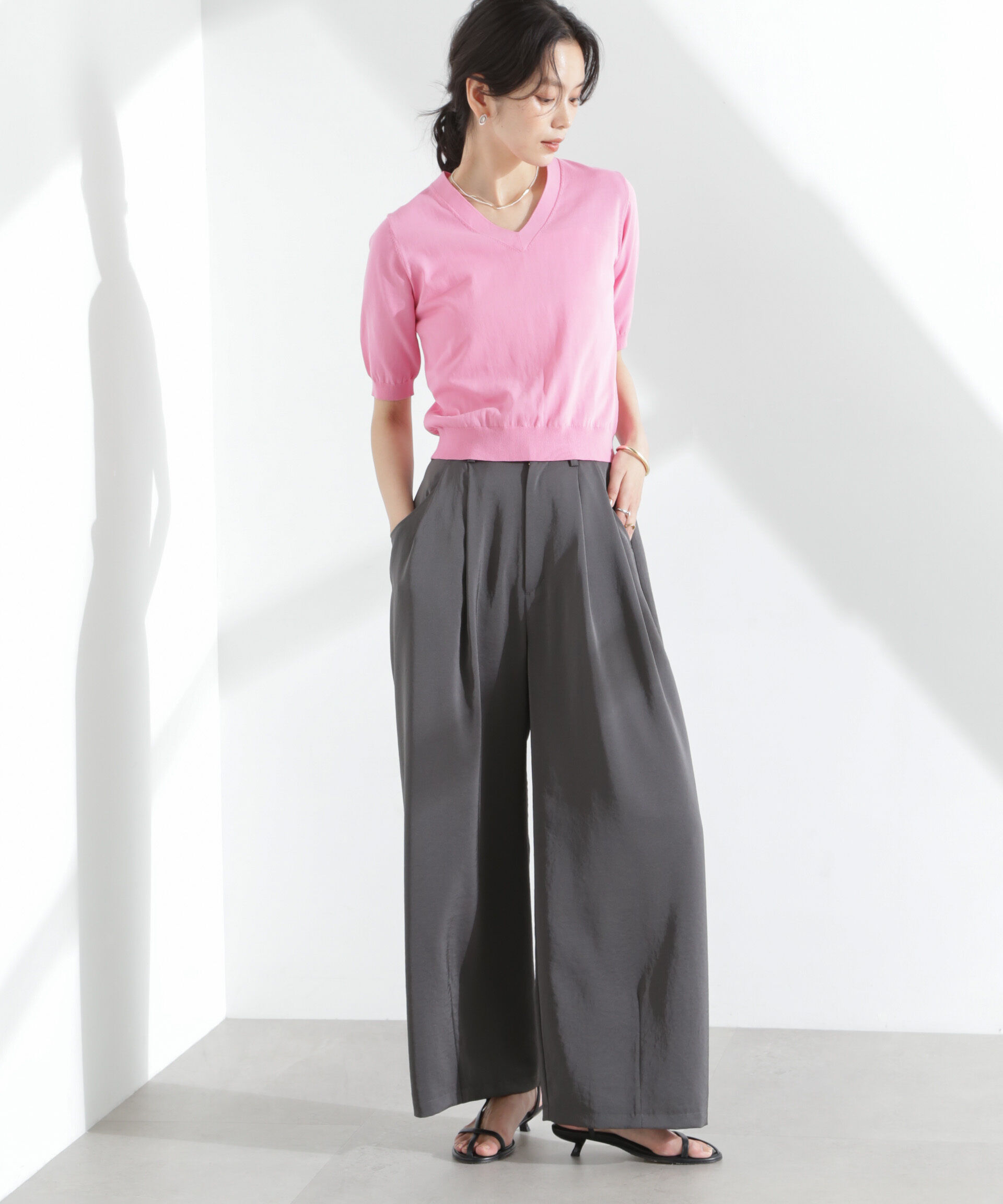 nano･universe「TEKNICO GIZAコットンVネックコンパクトニット」|ニット・セーター|