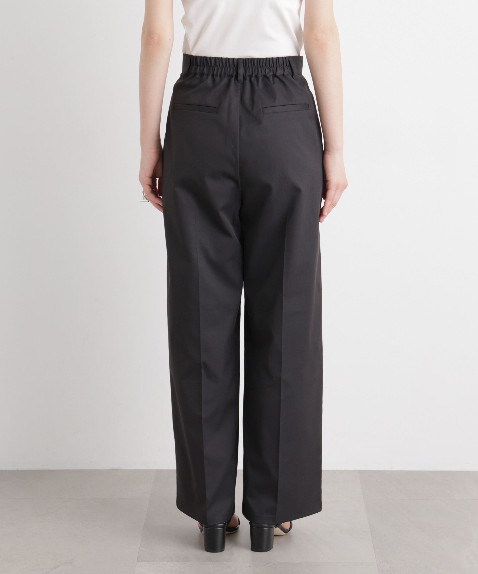 nano･universe「エバークリース加工タックワイドセンタープレスパンツ」|チノ|