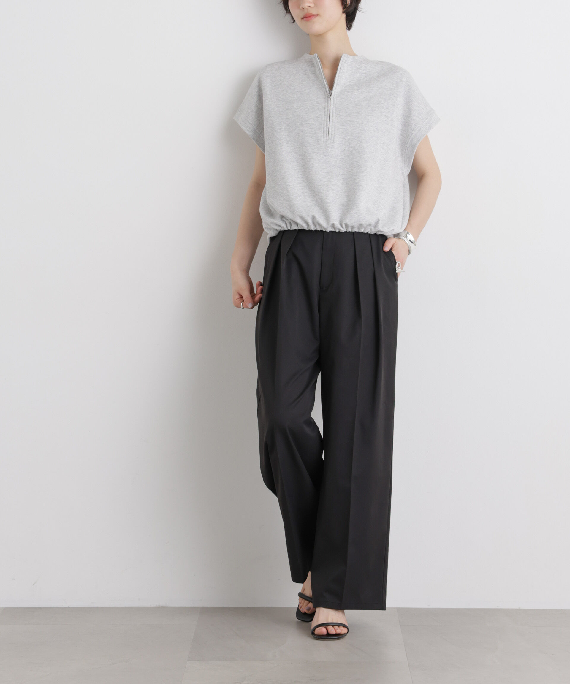 nano･universe「エバークリース加工タックワイドセンタープレスパンツ」|チノ|