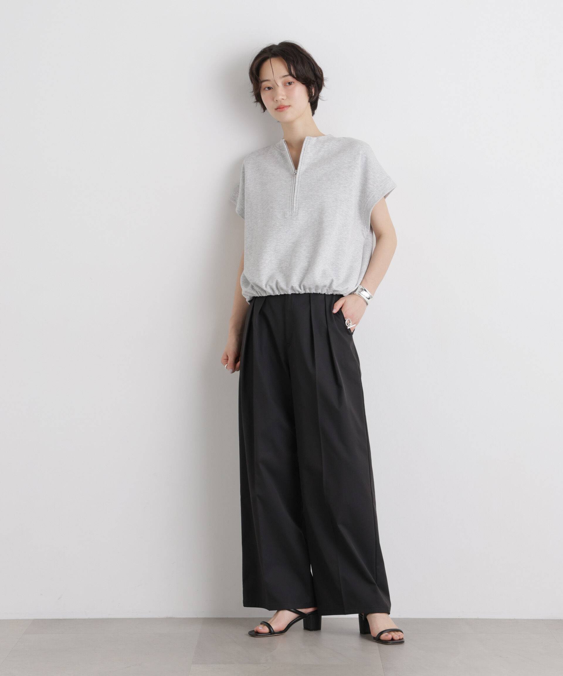 nano･universe「エバークリース加工タックワイドセンタープレスパンツ」|チノ|