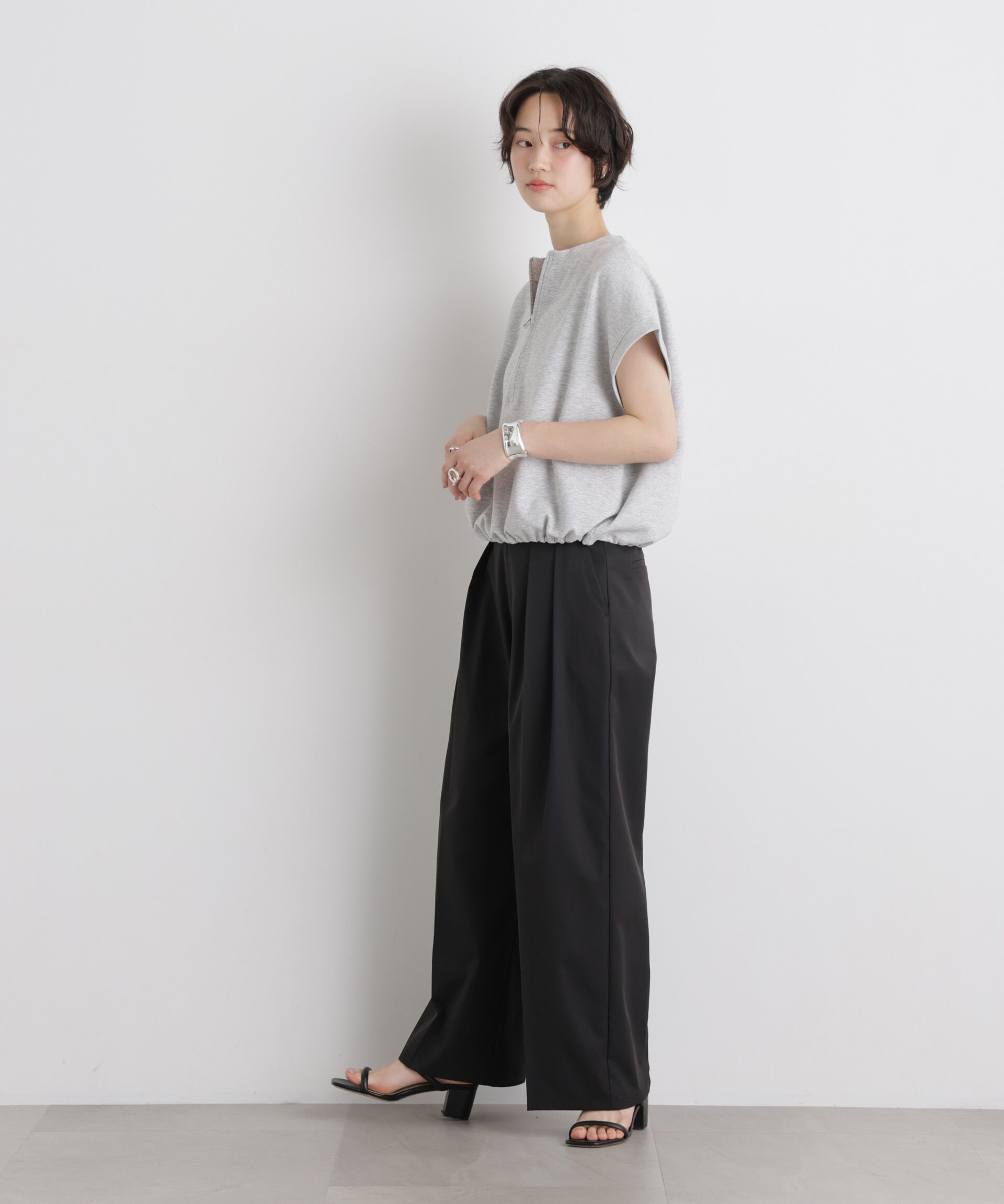 nano･universe「エバークリース加工タックワイドセンタープレスパンツ」|チノ|