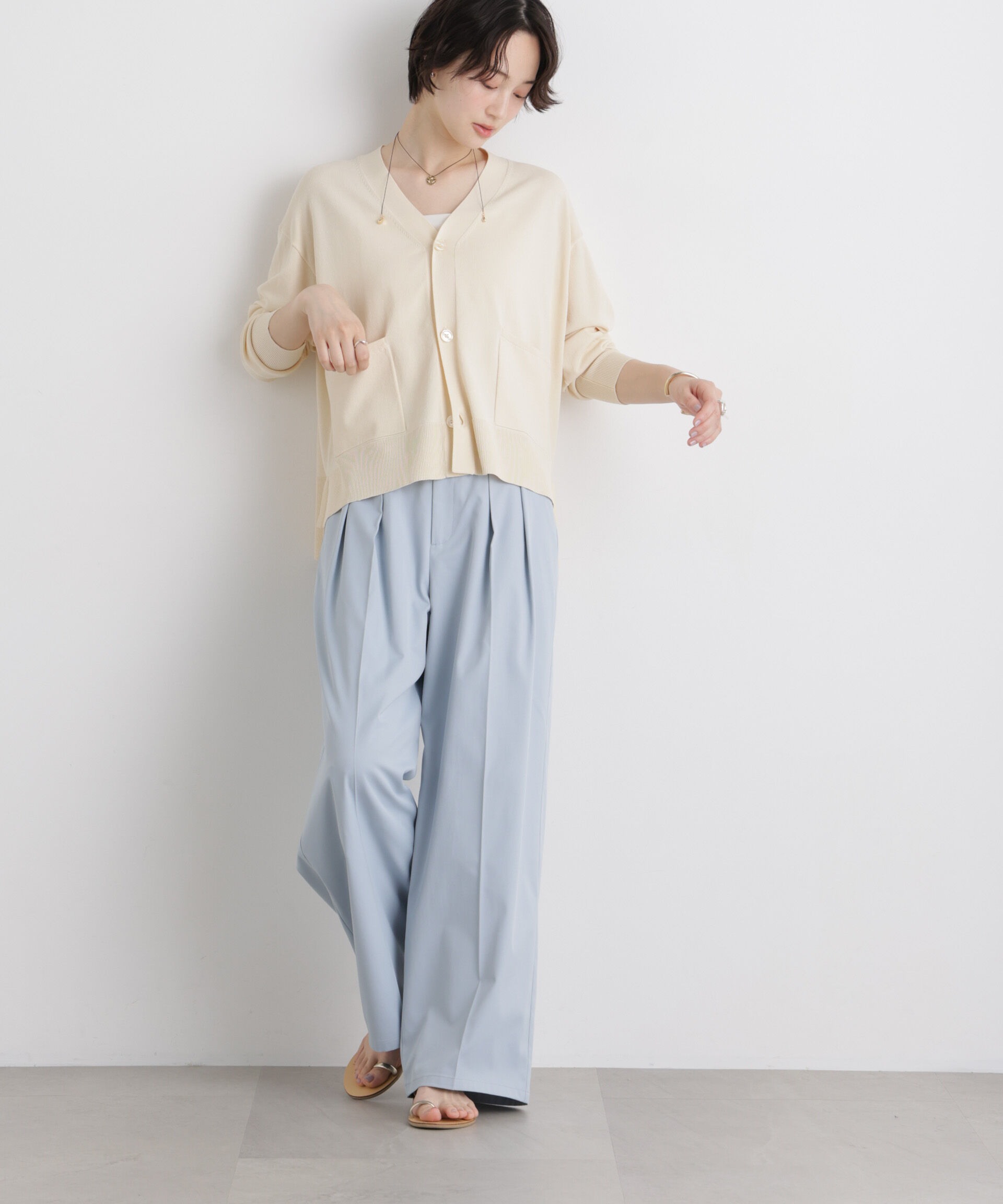 nano･universe「エバークリース加工タックワイドセンタープレスパンツ」|チノ|