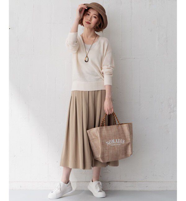 23区「【CLASSY.6月号掲載/洗える】ピュアリネンバルキー Vネックニット」|ニット・セーター|