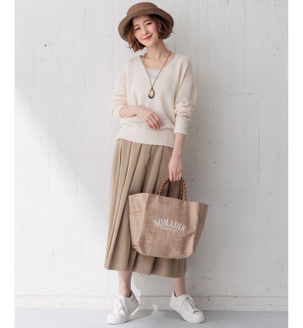 23区「【CLASSY.6月号掲載/洗える】ピュアリネンバルキー Vネックニット」|ニット・セーター|