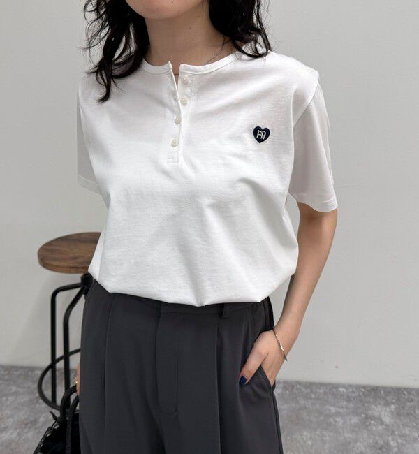 fredy emue「ハートFR刺繍ヘンリーTシャツ」|Tシャツ・カットソー|オフホワイト