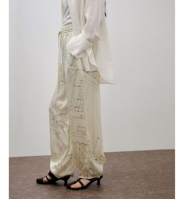 ADAM ET ROPE'「アーキテクチャープリントパンツ」|チノ|