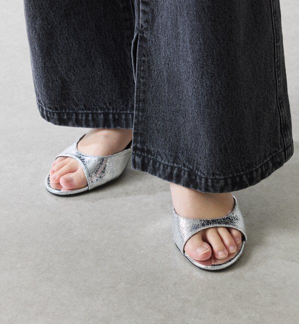  「【PAPILLONNER/パピヨネ】メタリックラウンドサンダル」|サンダル|
