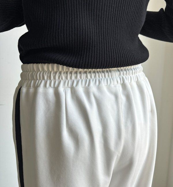  「【WEB限定】サイドライントラックパンツ」|チノ|