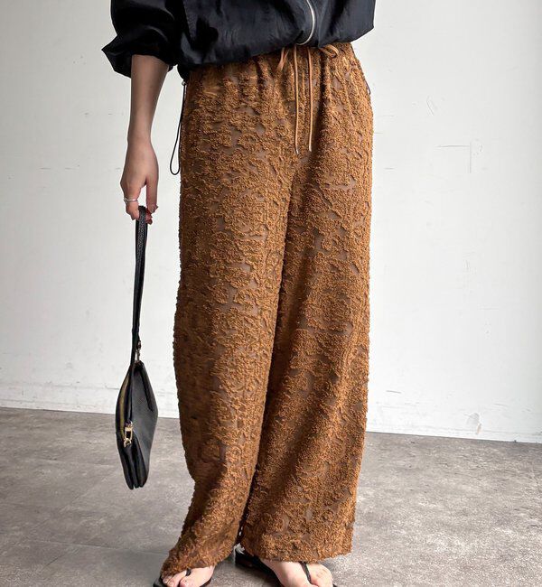  「【WEB限定】オーガンジーカットジャガードイージーパンツ」|チノ|ブラウン