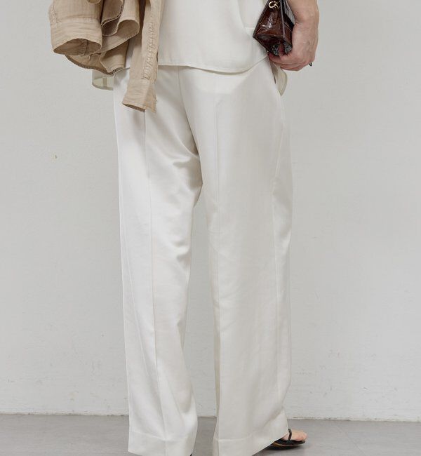  「サテンスラックス」|チノ|