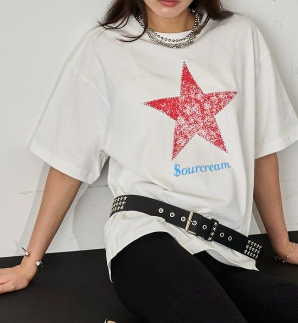  「【UNISEX】SourcreamラインストーンスターグラフィックTEE」|Tシャツ・カットソー|ホワイト