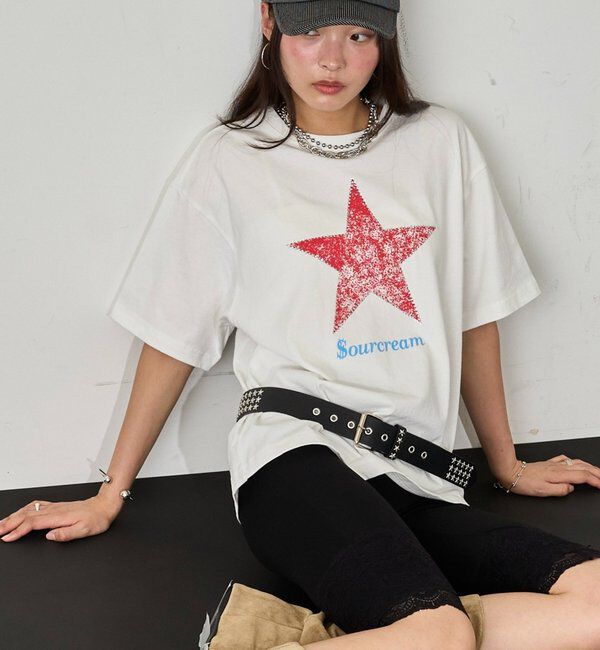  「【UNISEX】SourcreamラインストーンスターグラフィックTEE」|Tシャツ・カットソー|