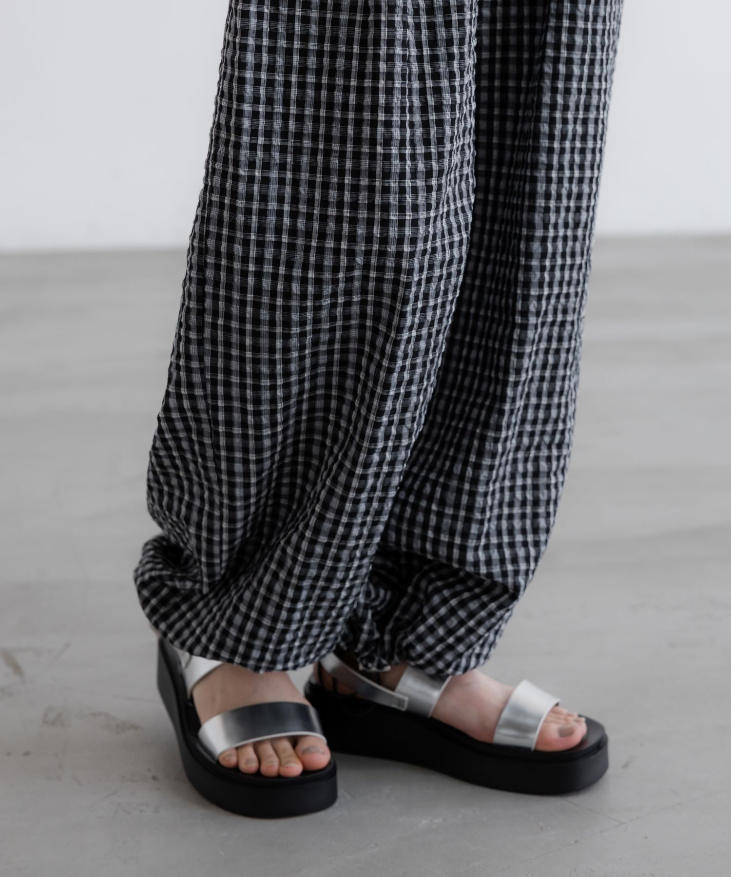 LOWRYS FARM「シアサッカーアソートイージーパンツ」|チノ|