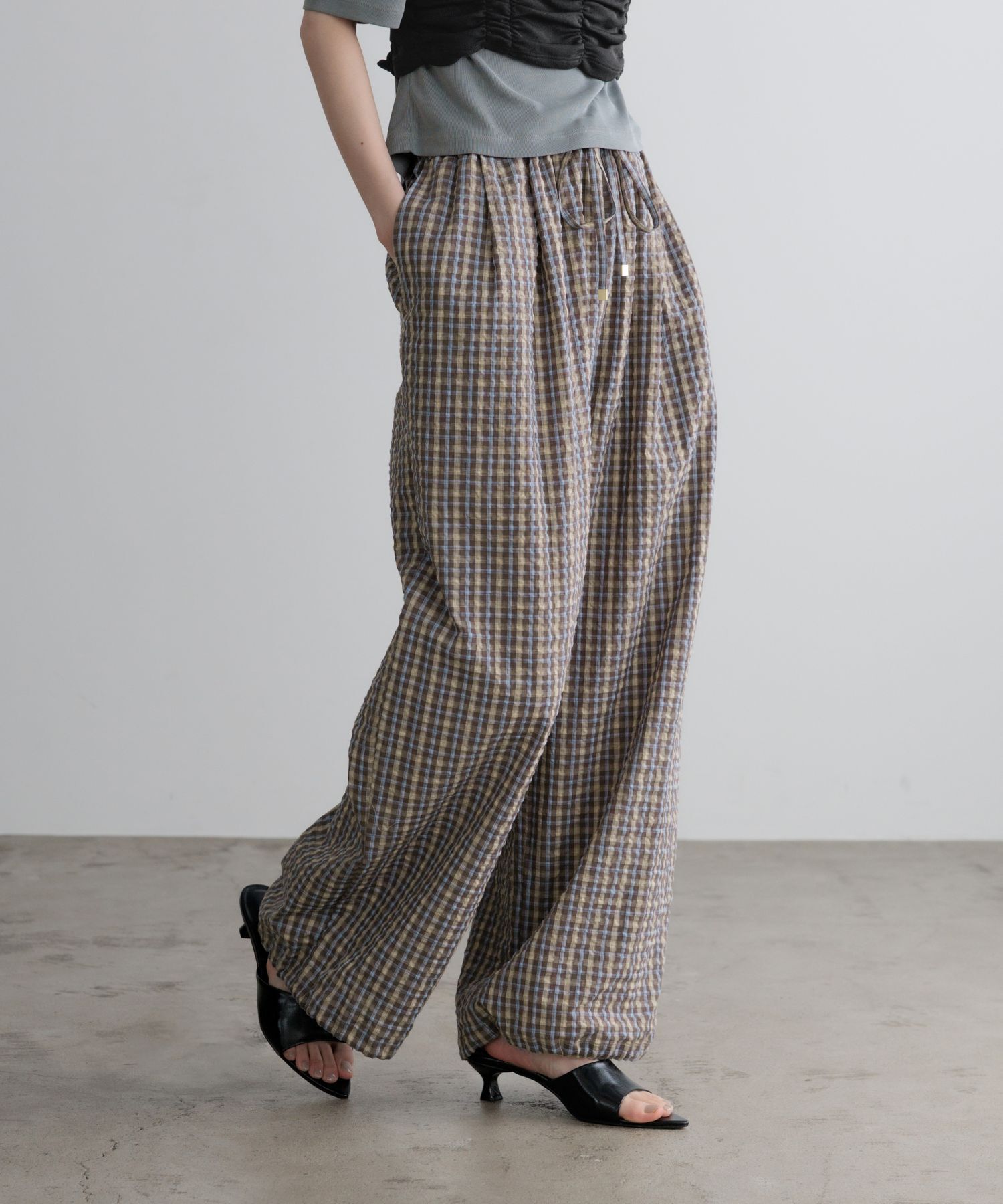 LOWRYS FARM「シアサッカーアソートイージーパンツ」|チノ|