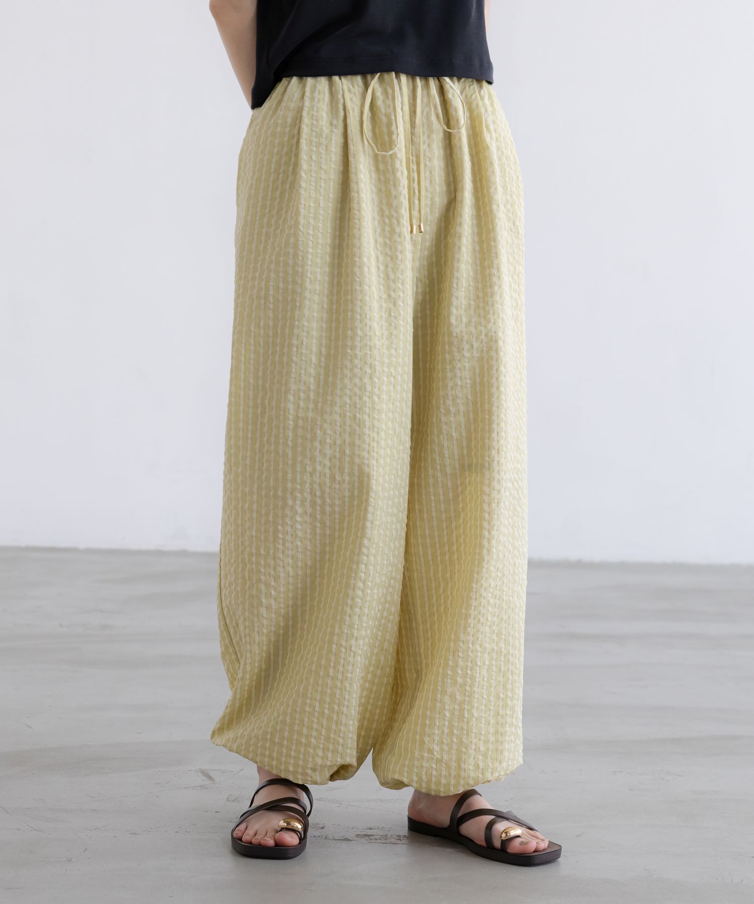 LOWRYS FARM「シアサッカーアソートイージーパンツ」|チノ|YELｽﾄﾗｲﾌﾟ