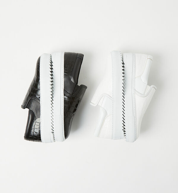 alfredoBANNISTER「【Margome sole】シャークソール クロコダイル柄 レザー スニーカー」|スニーカー|