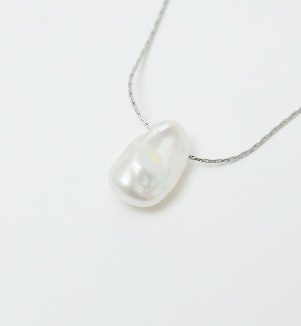 qualite「【ステンレス】バロックパールチャームネックレス」|ネックレス|