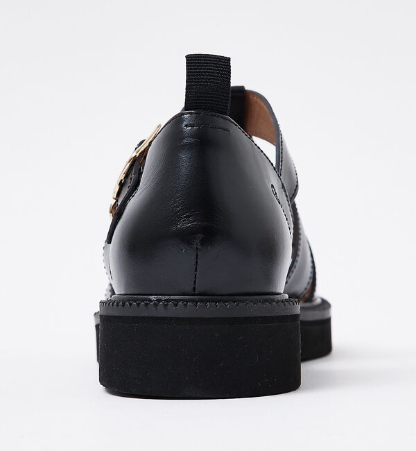 AU BANNISTER「チャームベルトグルカサンダル」|サンダル|