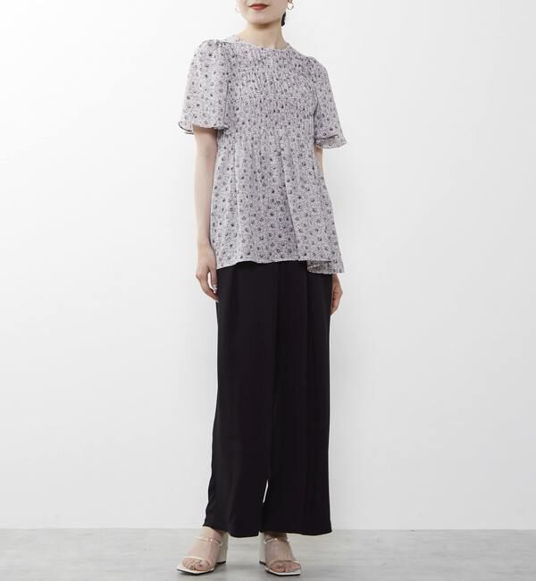 TIARA「タックフレアパンツ」|スラックス|