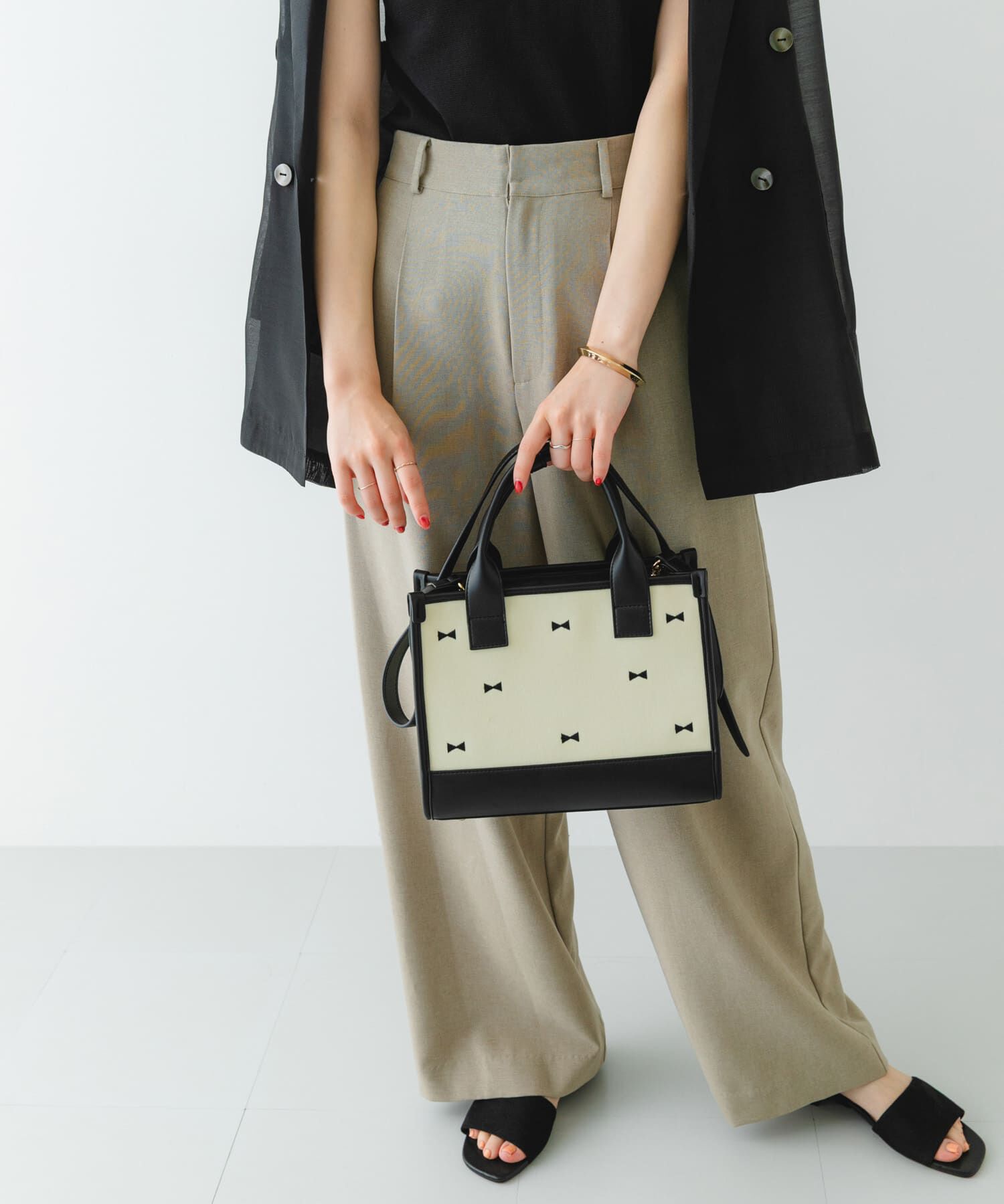 RODE SKO「刺繍スクエアバッグ」|ハンドバッグ|