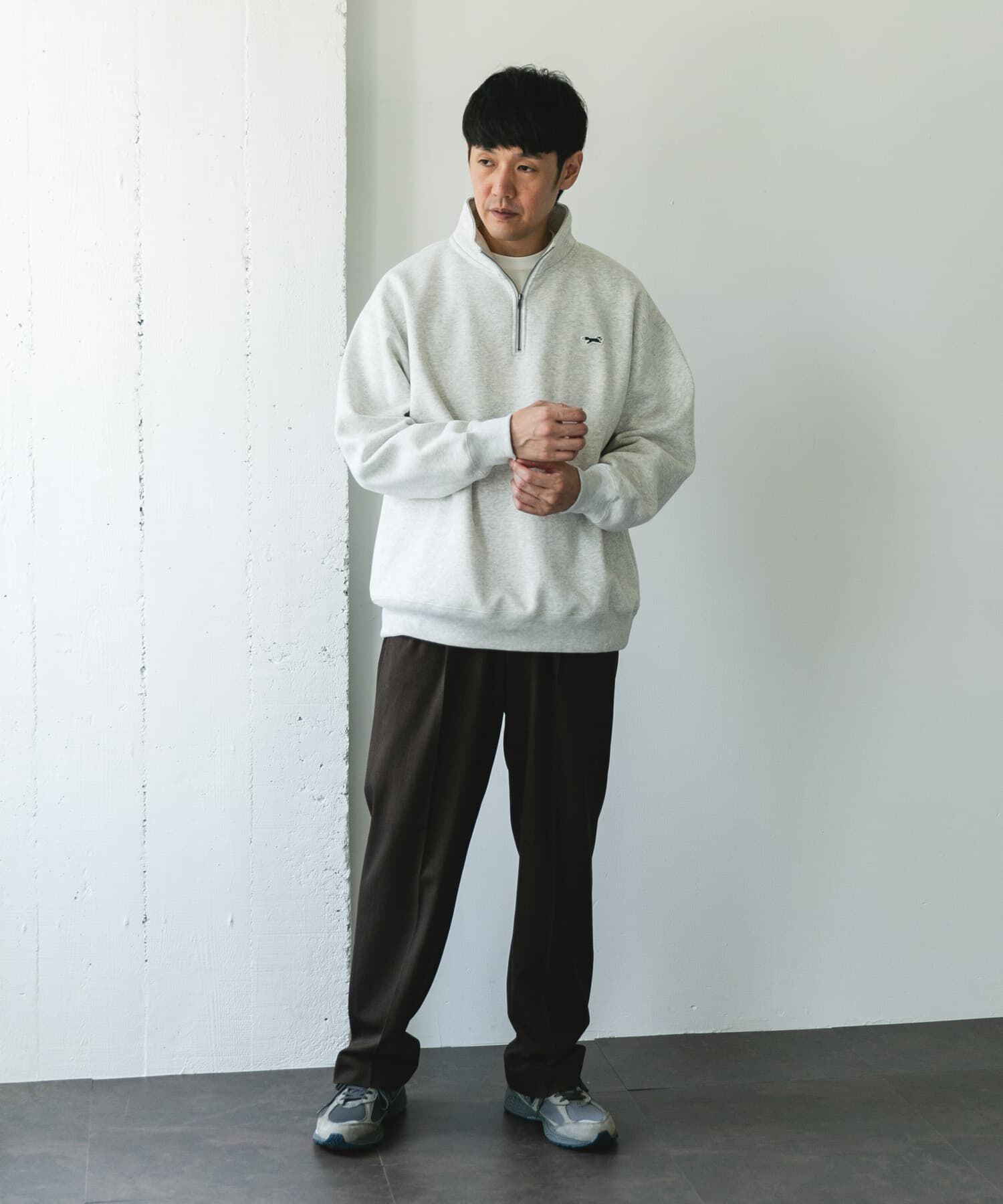 URBAN RESEARCH DOORS「『XLサイズ/WEB限定』『別注』PENNEYS&times;DOORS　THE FOX ハーフジップスウェット」|スウェット・ジャージ|