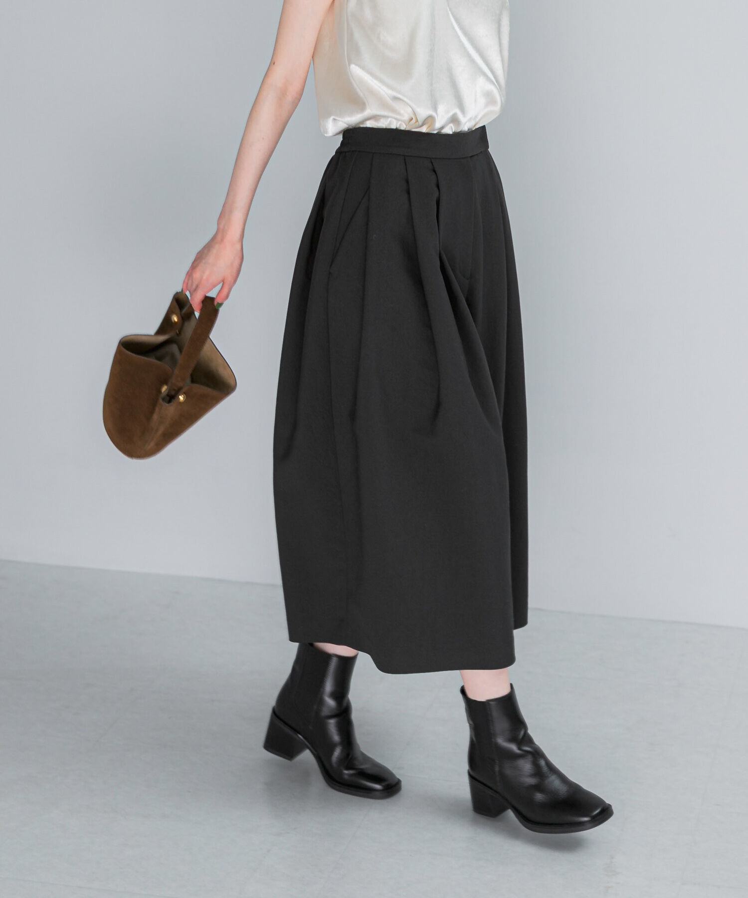 URBAN RESEARCH ROSSO「ダブルクロスフォルムタックパンツ」|その他|チャコールグレー