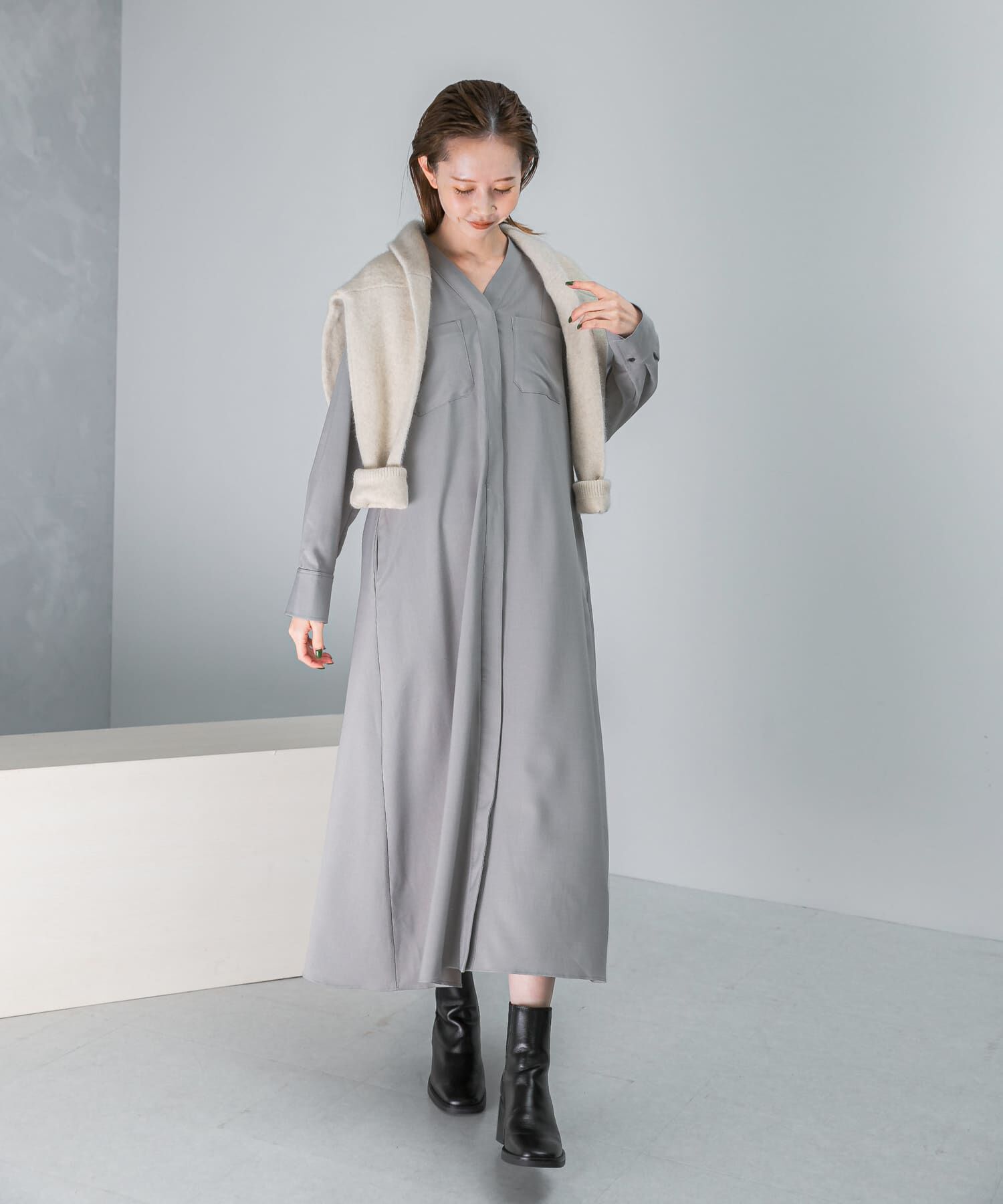 URBAN RESEARCH ROSSO「ポケットデザインVネックワンピース」|ワンピース|