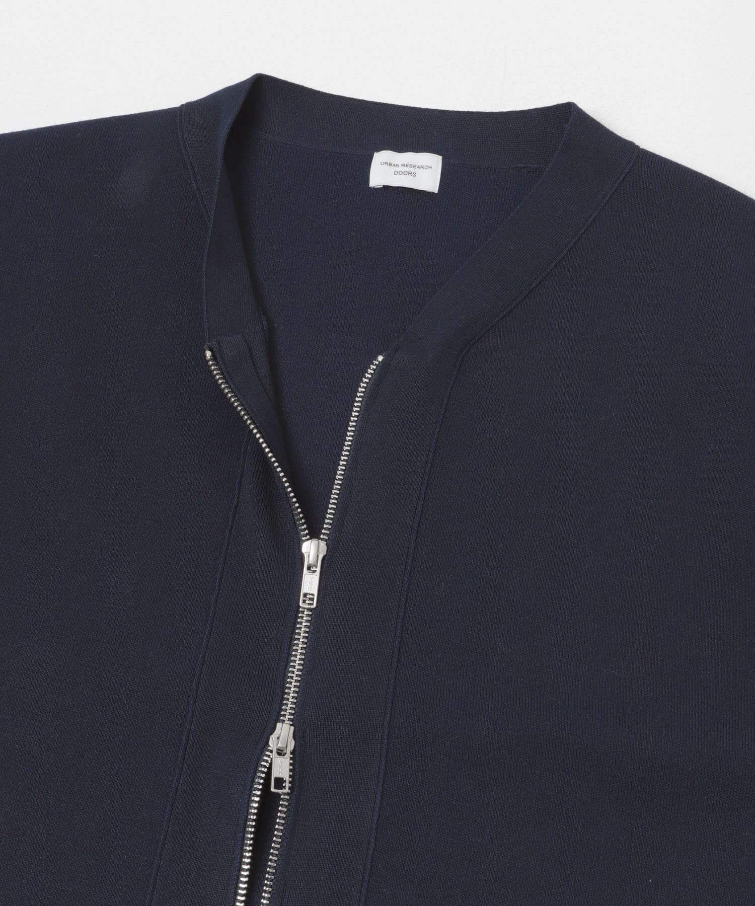 URBAN RESEARCH DOORS「『仁村紗和さん着用』『UR TECH Renew Knit』VネックZIPカーディガン」|カーディガン|