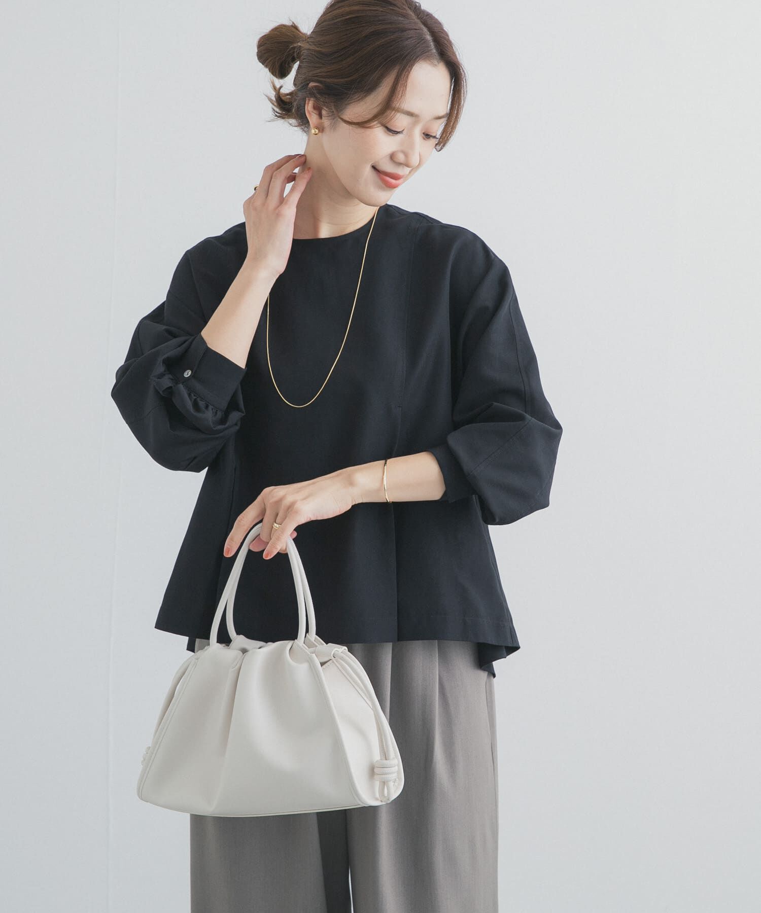 URBAN RESEARCH DOORS「タックフレアペプラムブラウス」|シャツ・ブラウス|