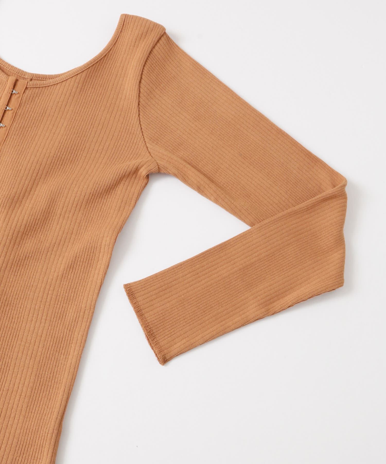  「フロントホックデザインカットソー」|Tシャツ・カットソー|