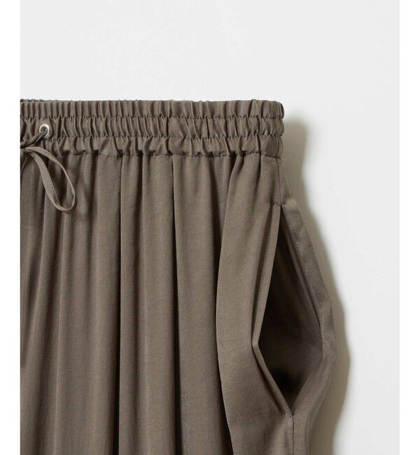 allureville「クレールサテンイージーパンツ」|チノ|
