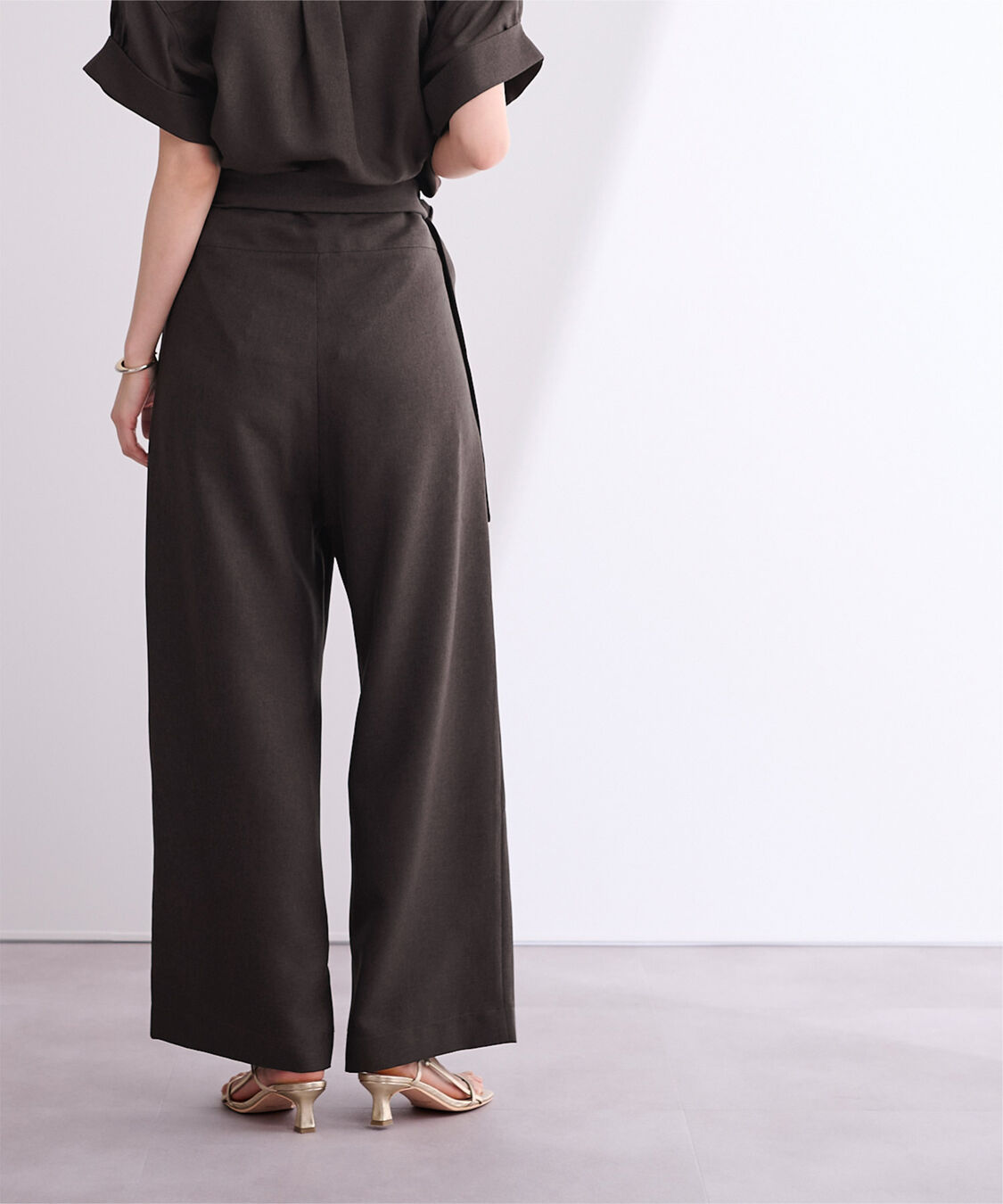 ur's「リネンライクハイウエストラップワイドパンツ」|スラックス|